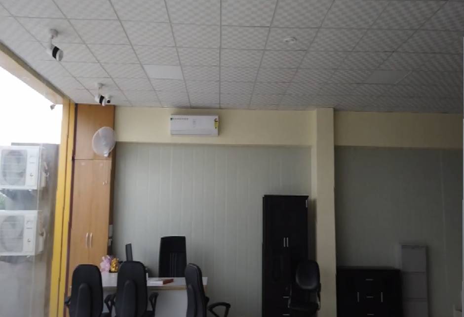 Interior view of office made with pronto puf sandwich panel